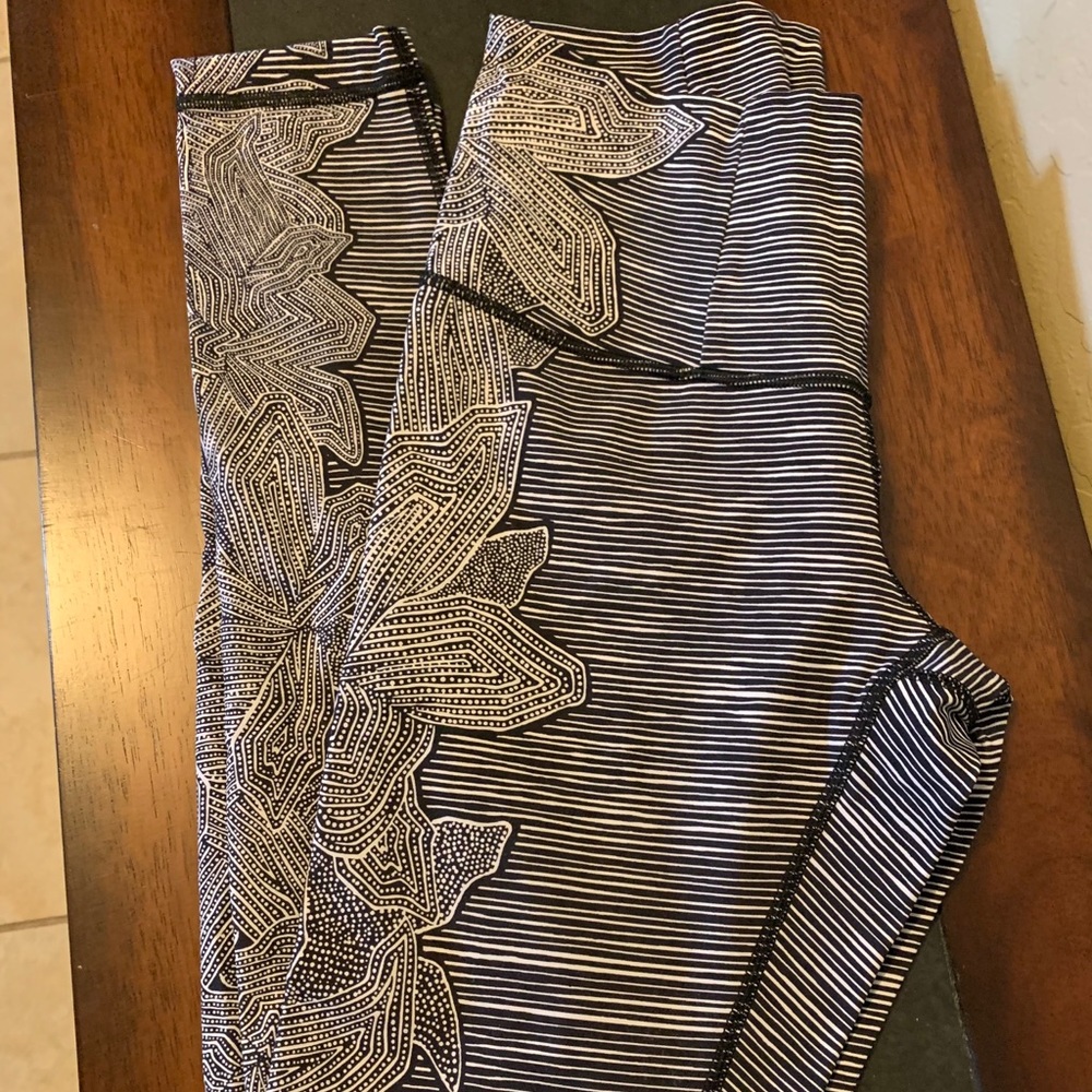 Full length, High waisted, Luxtreme leggings.